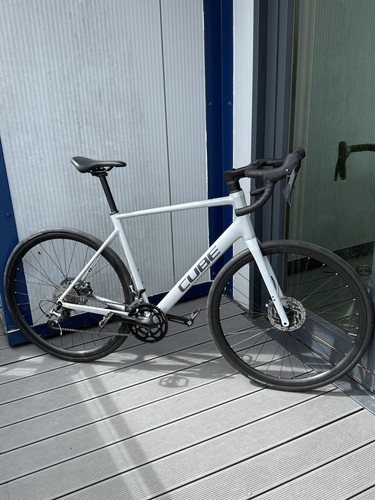 Cube attain race - attain,