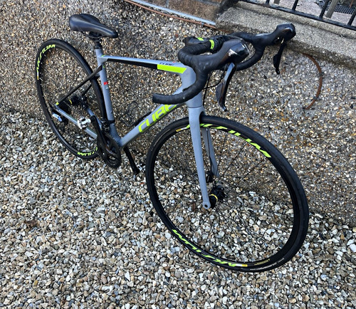 Cube attain road bike - cube,