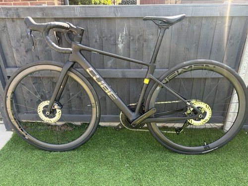 Cube attain carbon fibre - fibre, road