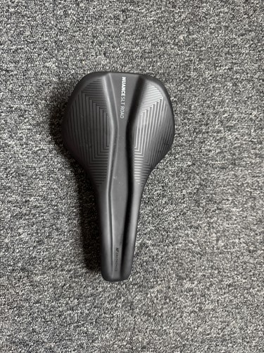 Carbon road bike - , saddle
